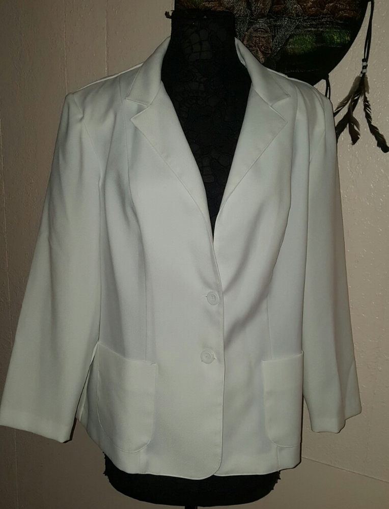Barry Ashley Vintage White Blazer